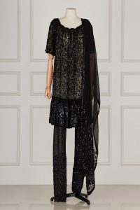 Black kurta set by Suneet Varma (1)