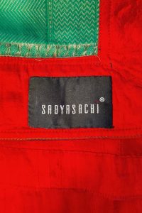 Red embroidered kurta set by Sabyasachi (5)