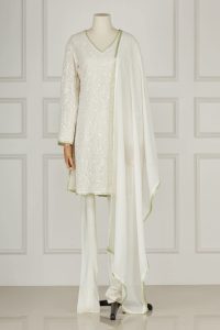 White embroidered kurta set by Abu Jani Sandeep Khosla (1)