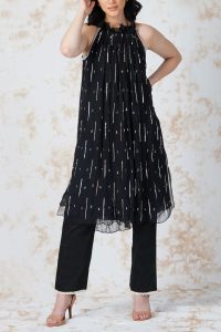 Black sequinned halter kurta set (1)