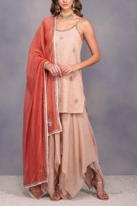 Pink asymmetric gharara set (1)