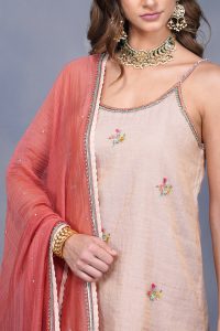 Pink asymmetric gharara set (4)