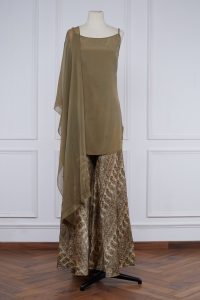 Green kurta and printed pants set (1)