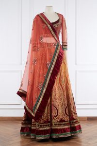 Brown benarasi lehenga set by Tarun Tahiliani (1)