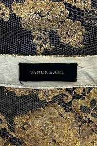 Blue floral lace sari set by Varun Bahl (3)