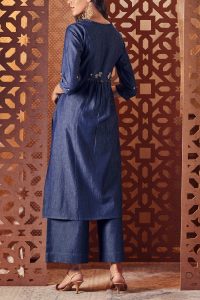 Navy blue gem embellished kurta set by Charkhee (3)