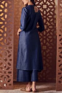 Navy blue gem embroidered kurta set by Charkhee (3)