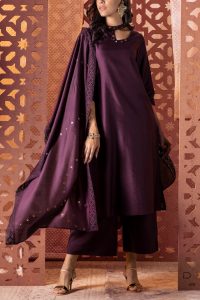 Purple gem embroidered kurta set by Charkhee (1)