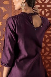 Purple gem embroidered kurta set by Charkhee (4)