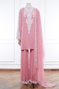 Pink pearl embellished kurta set by Anajana Bhargav (1)