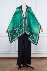 Green animal printed cape by Kamaali Pret (2)