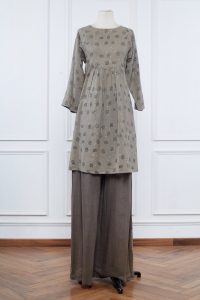 Grey block printed kurta set by Jayati Goenka (1)