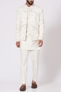 Ivory floral embroidery short jacket set by Jatin Malik (1)