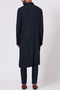 Midnight blue pintuck detail kurta by Jatin Malik (2)