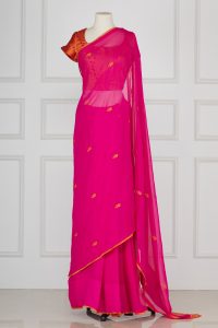 Pink embroidered saree set by Shantanu & Nikhil (1)