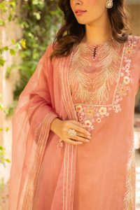 Pink pearl embellished sharara set by Ajiesh Oberoi (5)