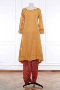 Yellow embroidery kurta set by Ritu Kumar (2)