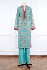 Blue floral printed kurta set by Gopi Vaid (1)