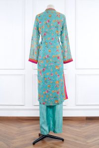 Blue floral printed kurta set by Gopi Vaid (2)