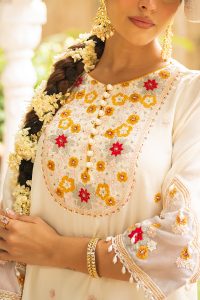 Ivory embroidered kurta sharara set by Ajiesh Oberoi (4)