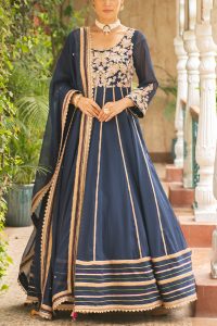 Navy blue embroidered anarkali set by Ajiesh Oberoi (1)