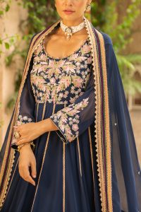 Navy blue embroidered anarkali set by Ajiesh Oberoi (3)