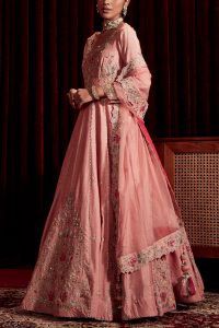 Pink floral embroidered anarkali set by Ajiesh Oberoi (2)