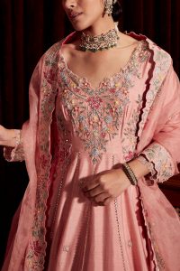 Pink floral embroidered anarkali set by Ajiesh Oberoi (4)